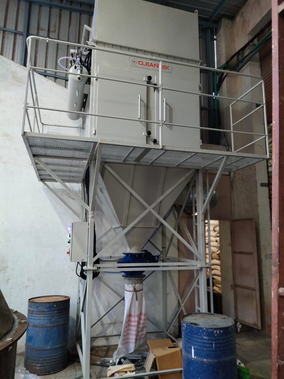 cartridge dust collector 